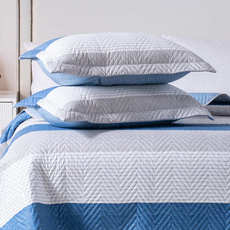 Kasentex Reversible Lightweight Quilt Set – All Season Bedspread