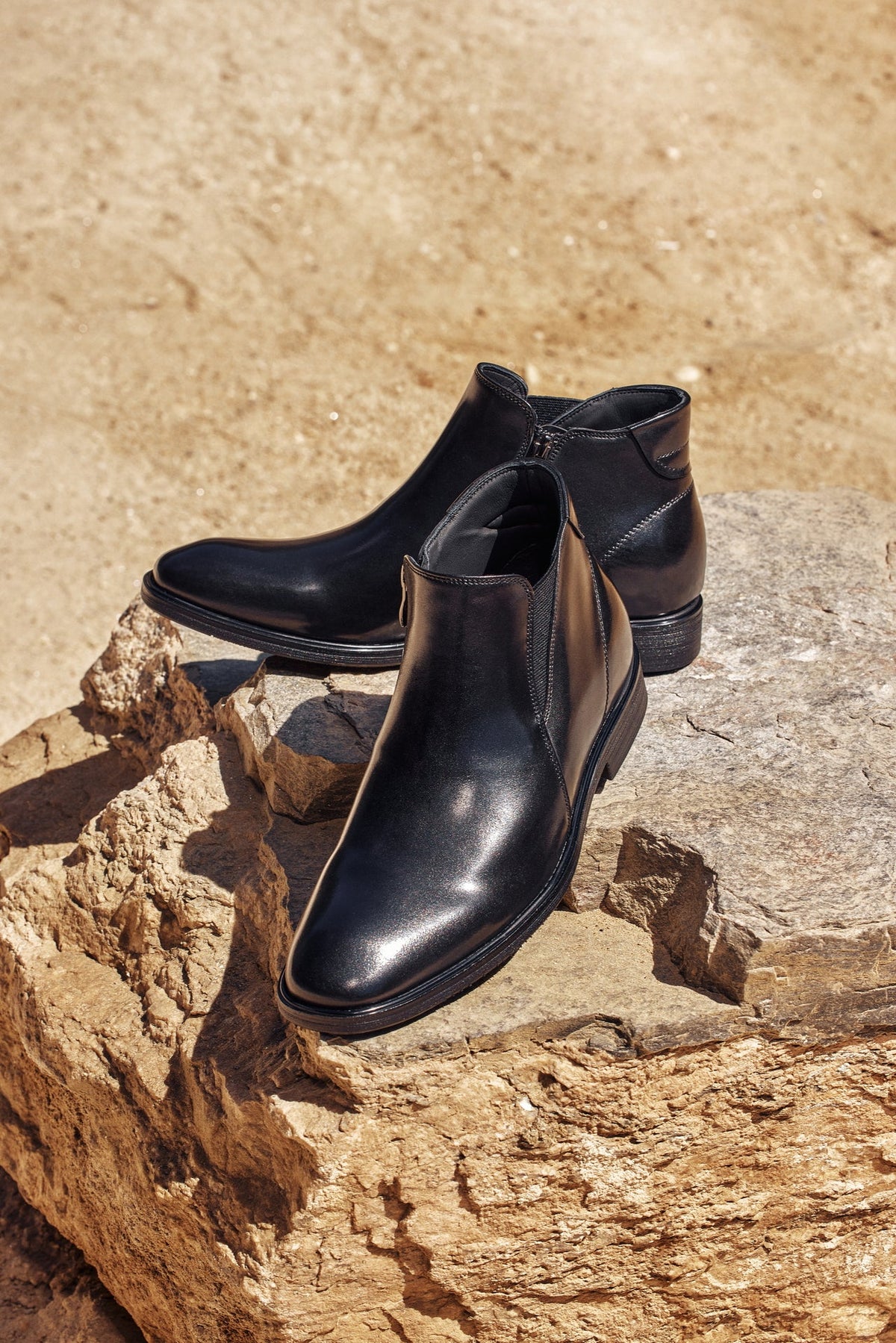 TOTO - W0370 - 2.6 Inches Taller (Black) - Soft Supple Genuine Leather Mid-Top Ankle Zipper Boot